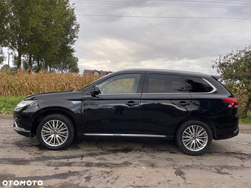 Mitsubishi Outlander 2.4 4WD Diamant+ - 6