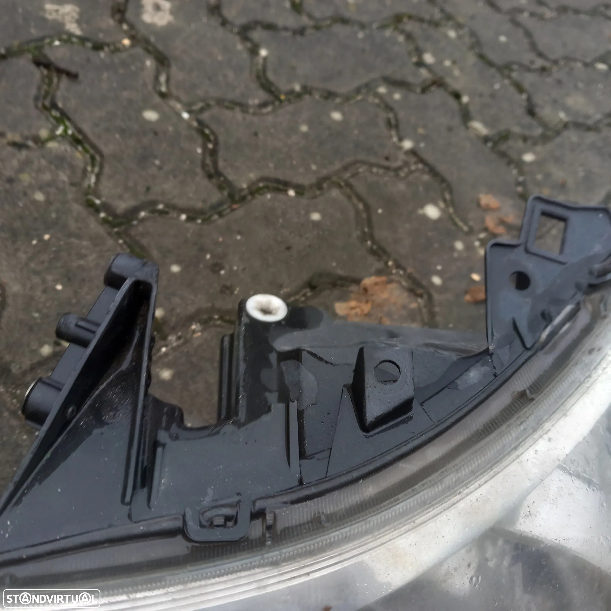 Farol condutor fiat ducatto ( tem um apoolio cima partido) - 2