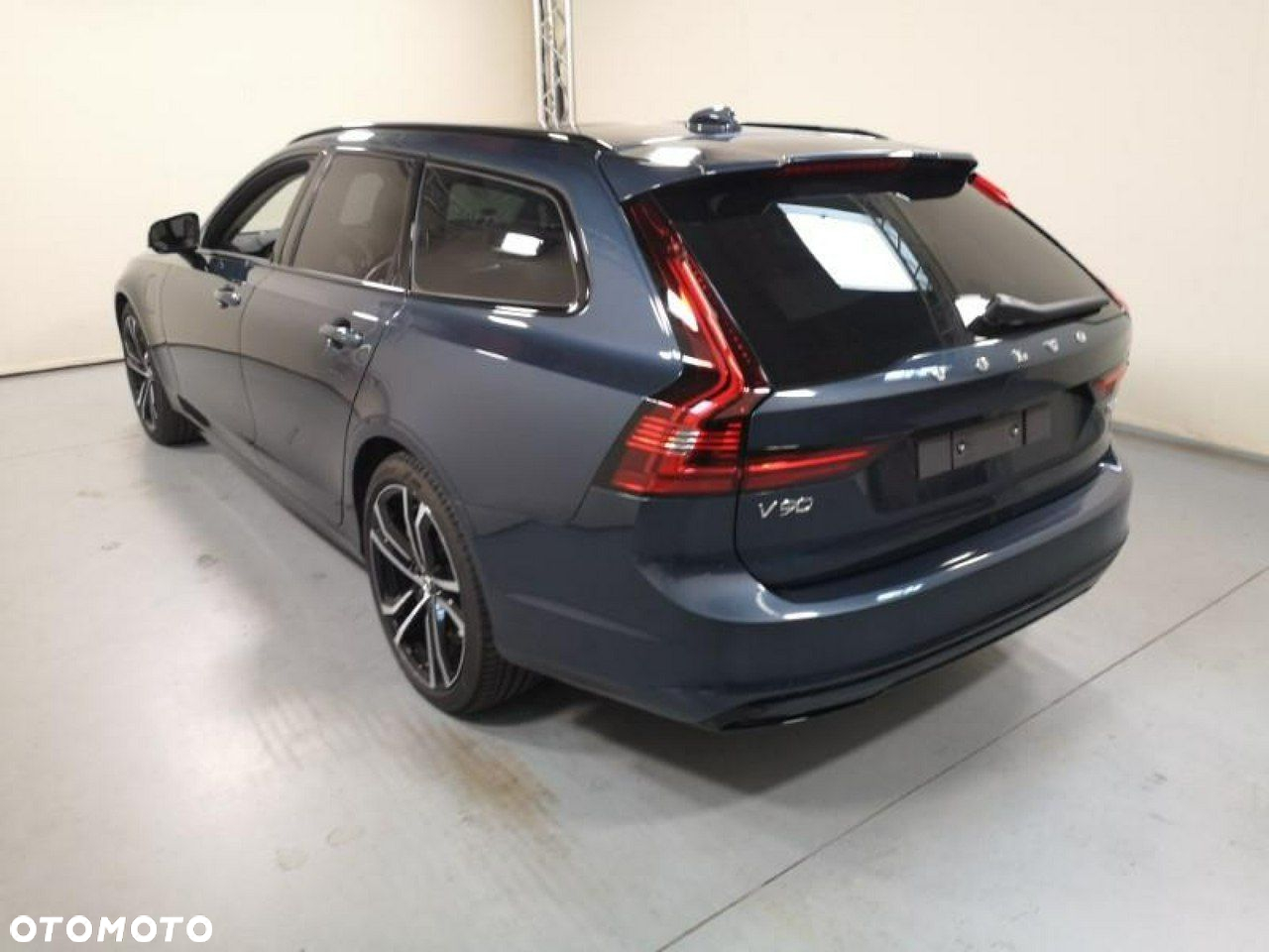 Volvo V90 - 4