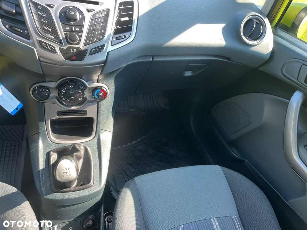 Ford Fiesta 1.4 Champions Edition - 18