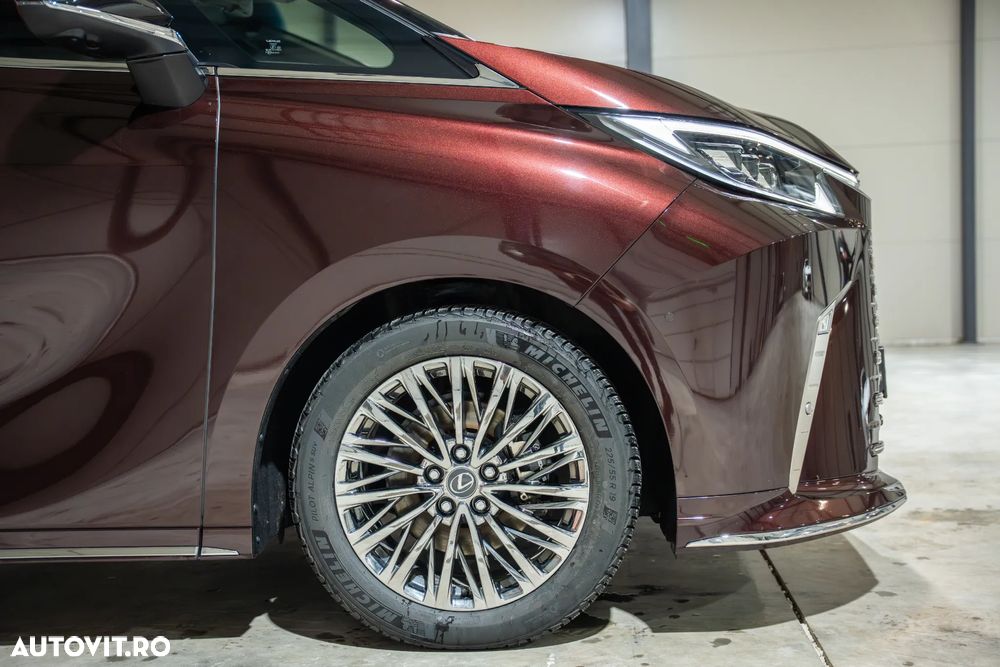 Lexus LM 350h Luxury - 15