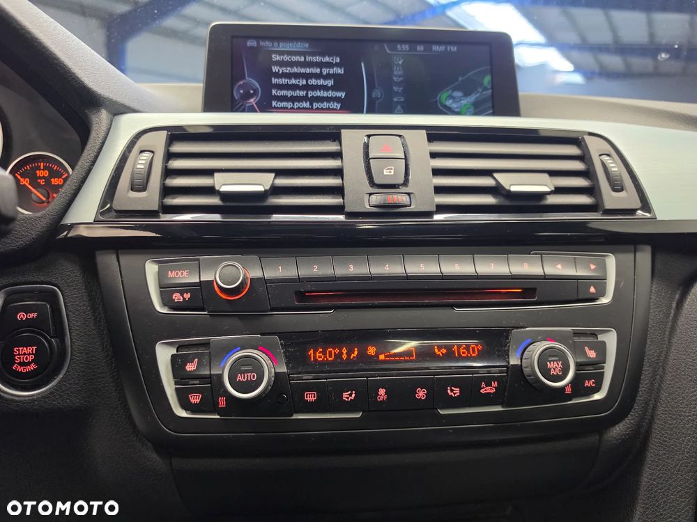 BMW Seria 3 318d DPF Edition Sport - 36