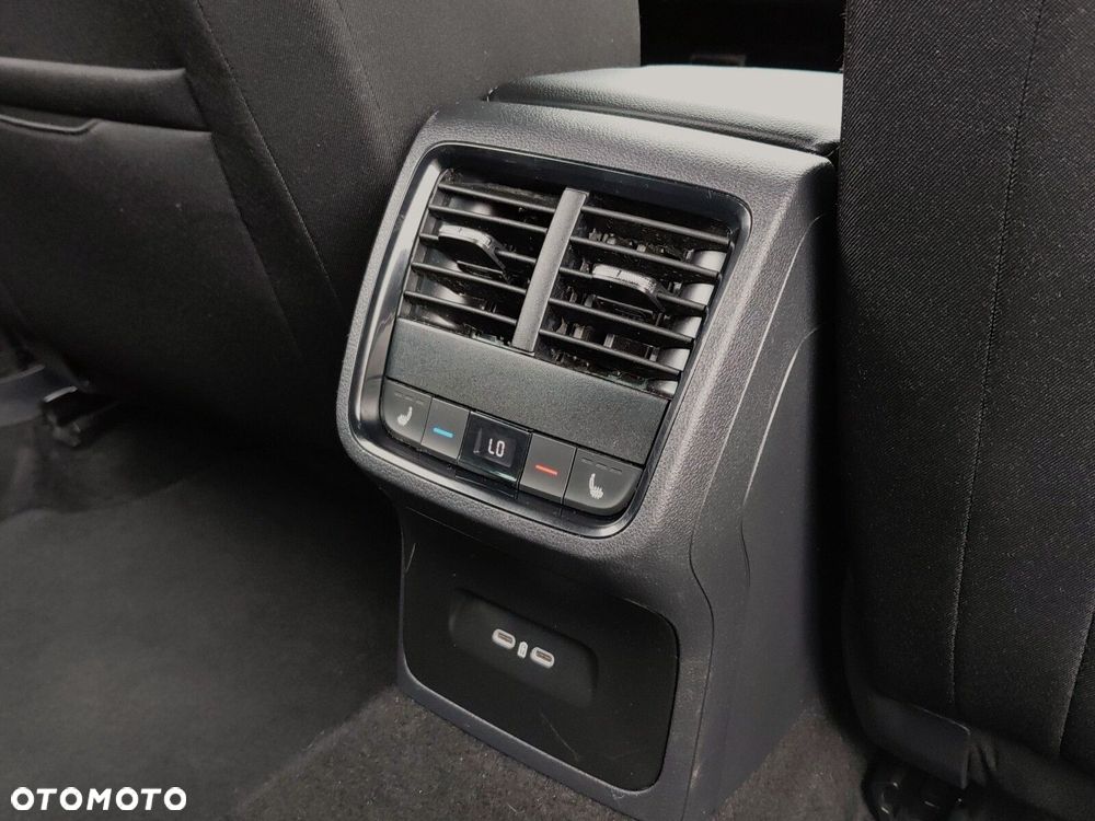 Skoda Octavia 2.0 TDI Sportline DSG - 26