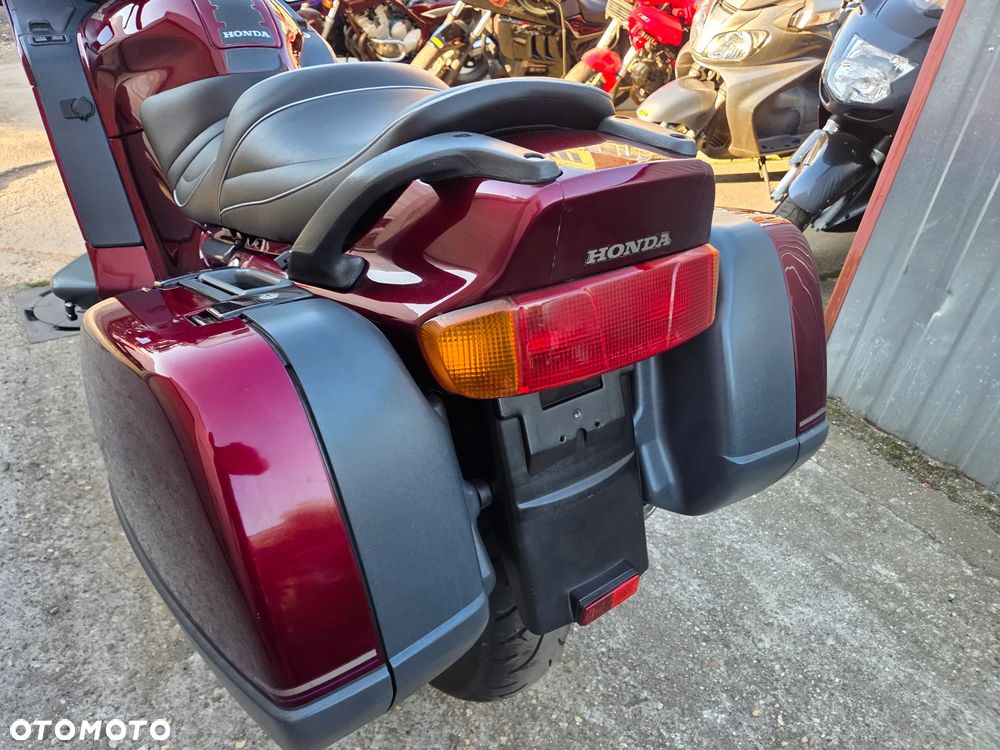 Honda ST - 24