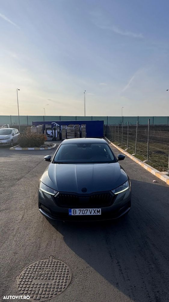 Skoda Octavia 2.0 TDI DSG Ambition - 1