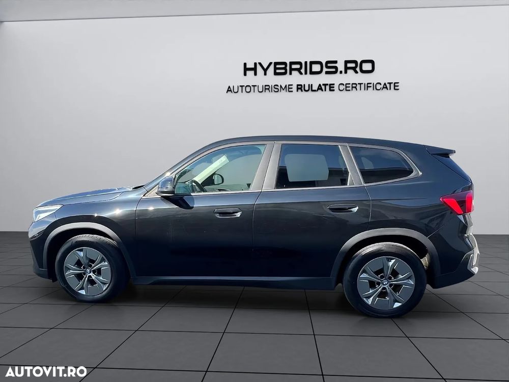 BMW iX1 xDrive30 - 5