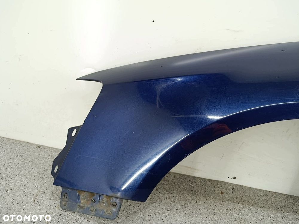BŁOTNIK LEWY PRZÓD VW PASSAT B6 LD5Q - 5