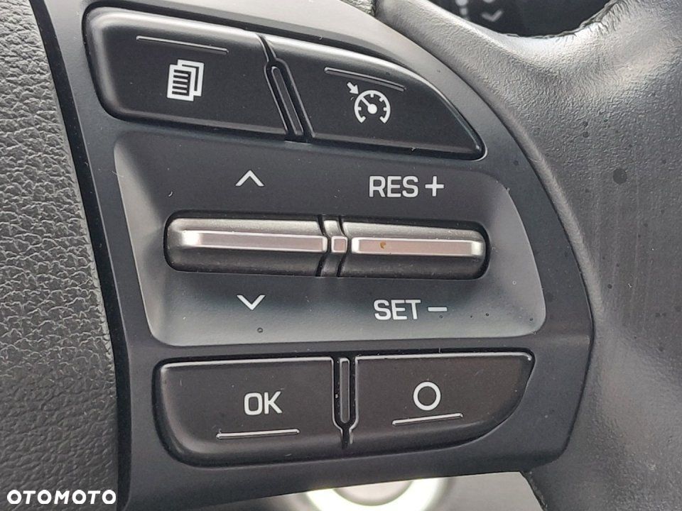 Hyundai Elantra - 18