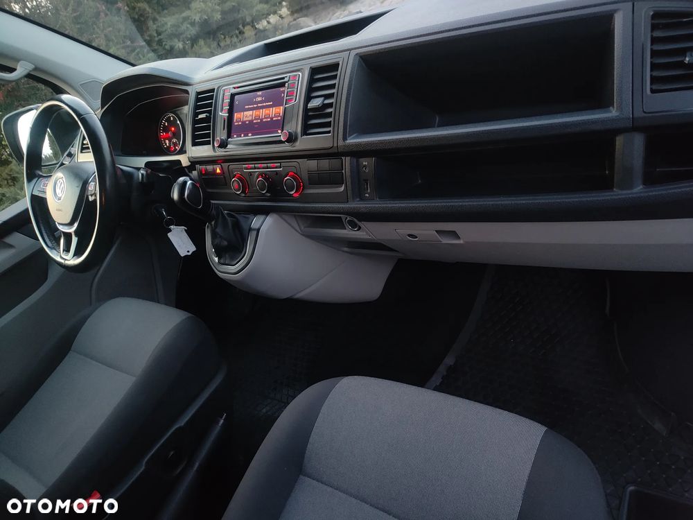 Volkswagen Transporter T6 L1H1 2.0 TDI 150 kM - 25