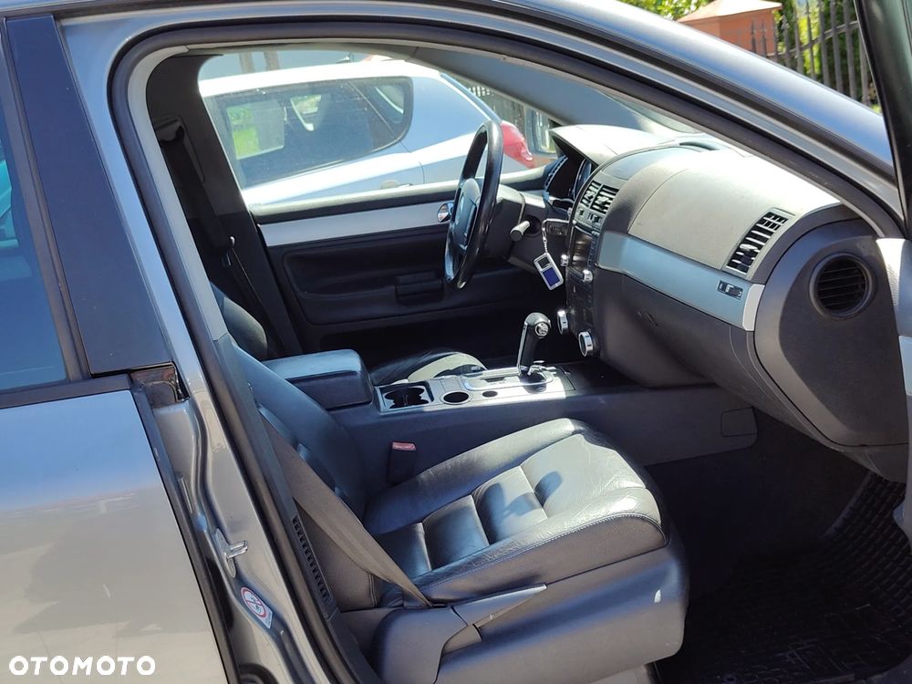 Volkswagen Touareg - 5