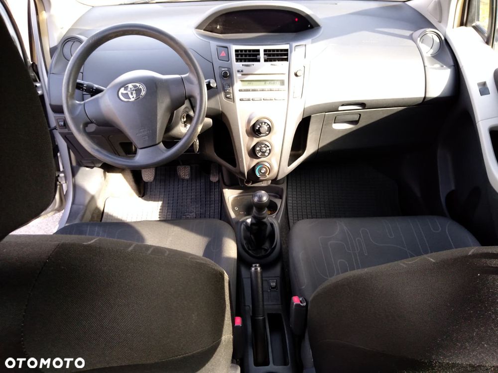 Toyota Yaris 1.0 Life - 8