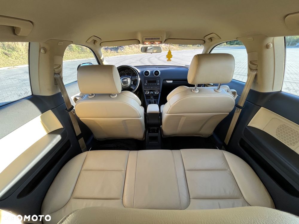 Audi A3 3-drzwiowe 1.4 TFSI Ambiente - 8