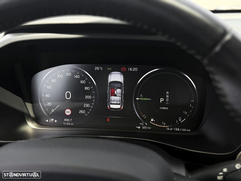 Volvo XC 40 1.5 T5 PHEV Momentum Plus - 9