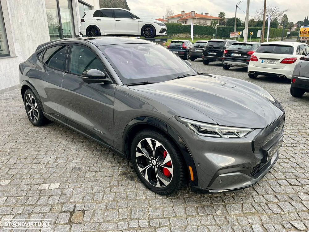 Ford Mustang Mach-E Alargada AWD - 4