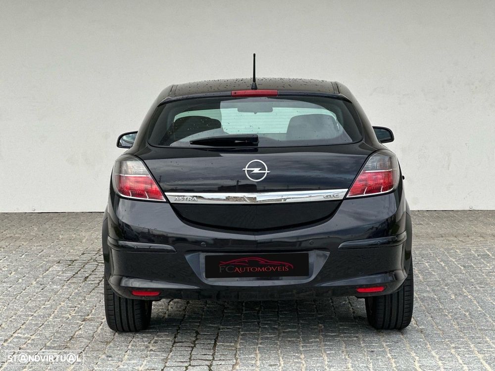 Opel Astra GTC 1.7 CDTi - 11