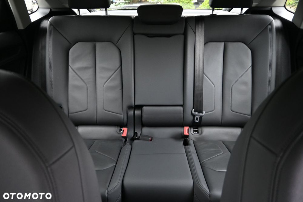 Audi Q3 Sportback 35 TDI S tronic S line - 28