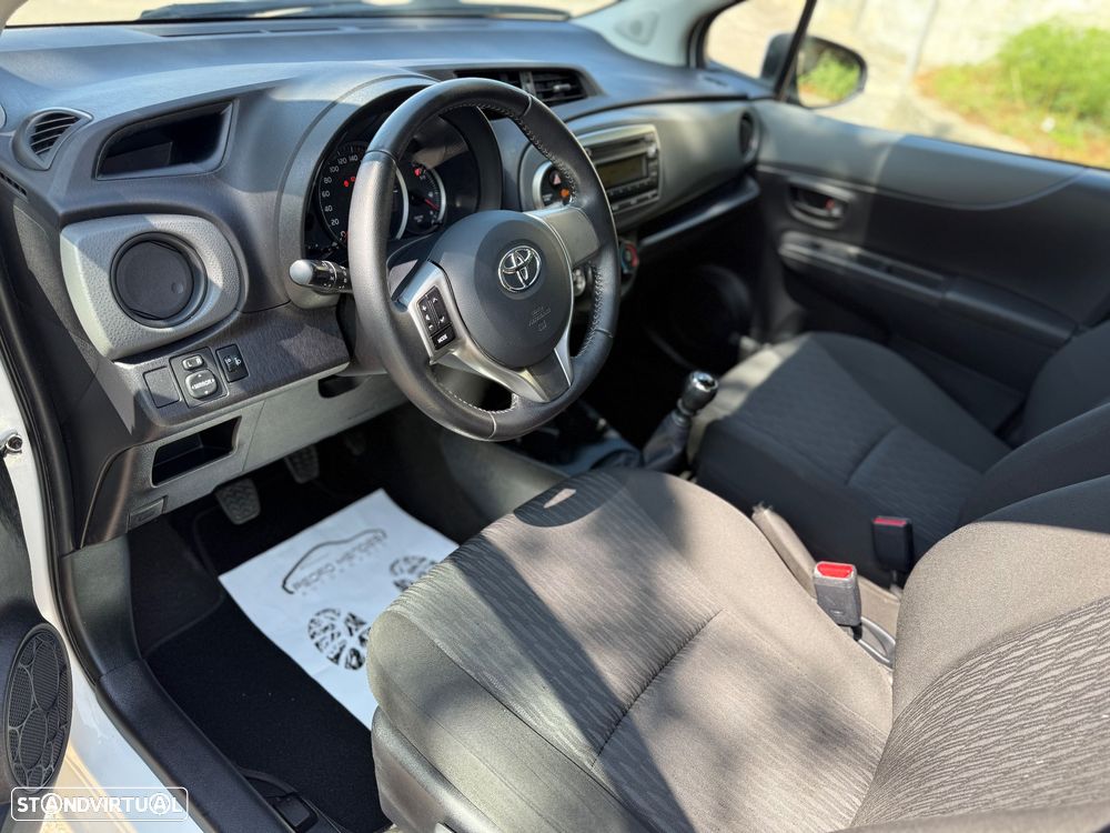 Toyota Yaris 1.4 D-4D Comfort+AC - 11