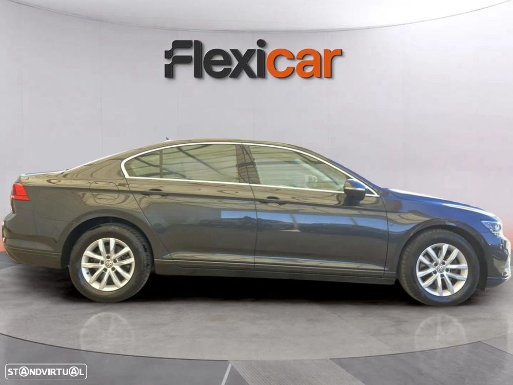 VW Passat 1.6 TDI Business DSG - 8