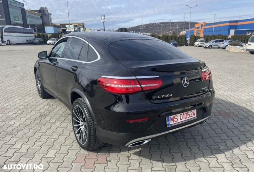 Mercedes-Benz GLC Coupe 250 d 4Matic 9G-TRONIC - 27