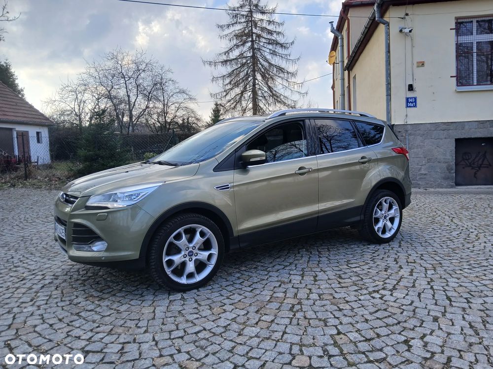 Ford Kuga 2.0 TDCi 4x4 Titanium - 2