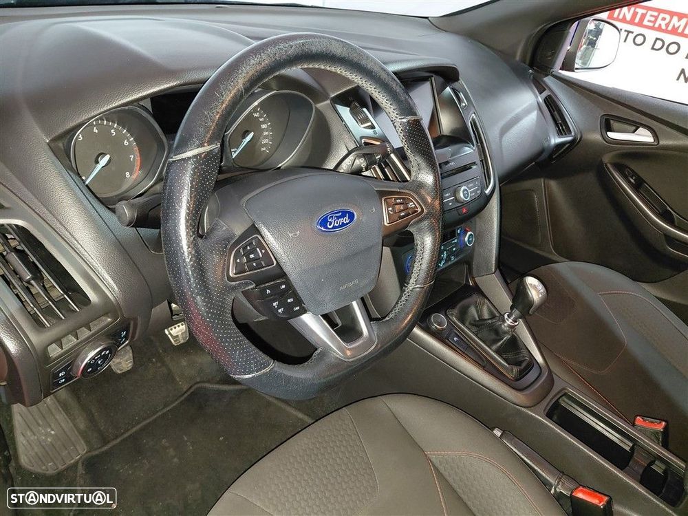 Ford Focus 1.0 EcoBoost ST-Line - 16