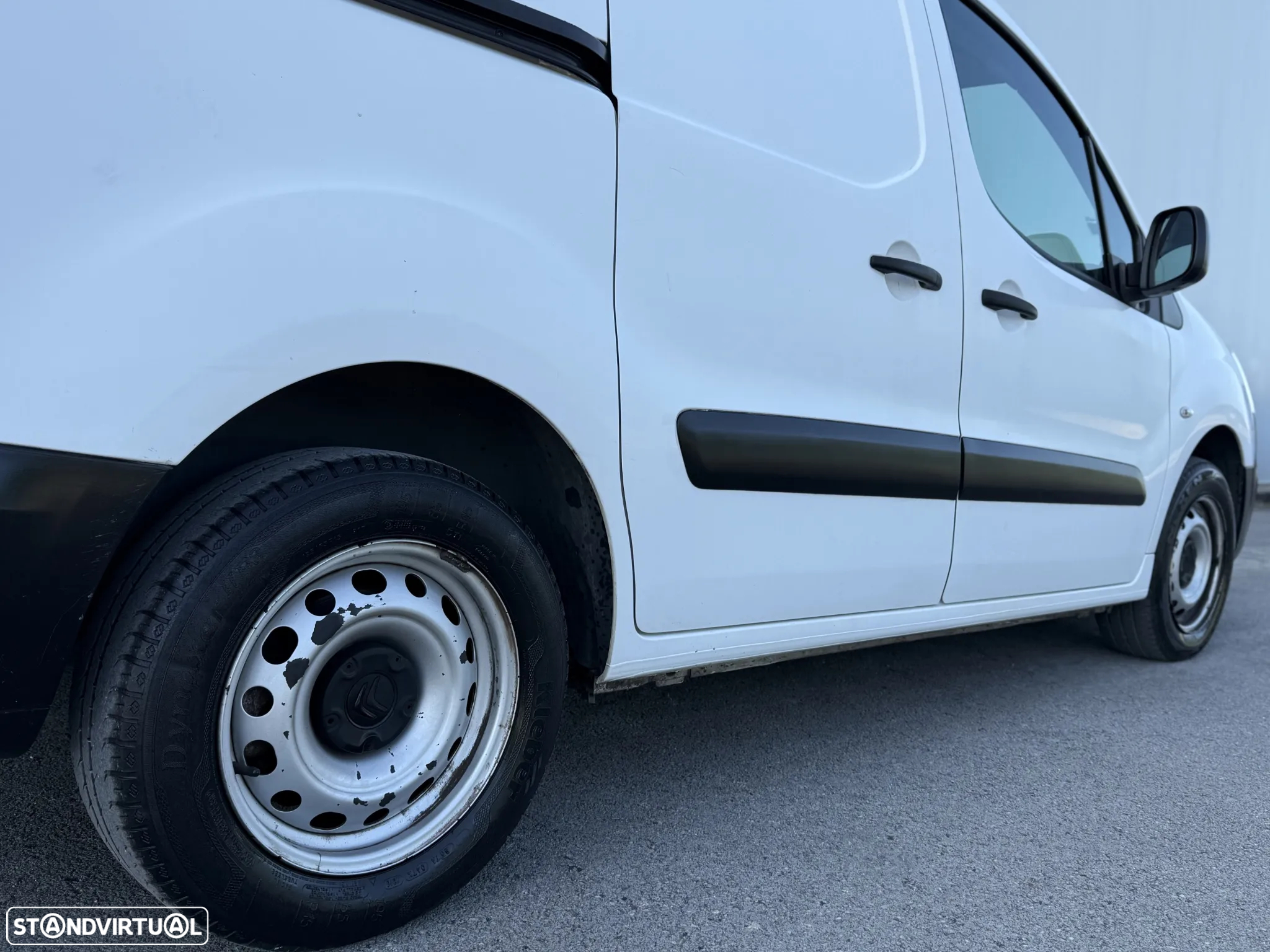 Citroën Berlingo 1.6 BlueHDi 100 Longa - 23