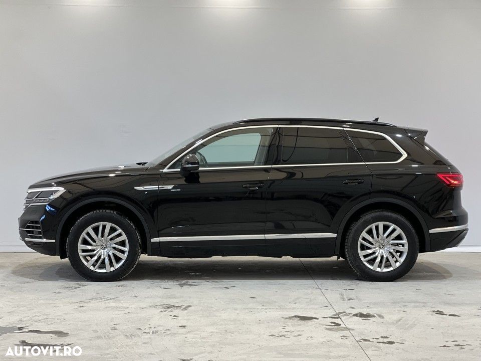 Volkswagen Touareg - 2
