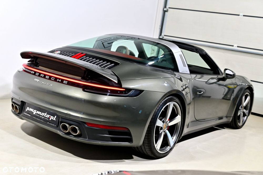 Porsche 911 Targa 4S - 32