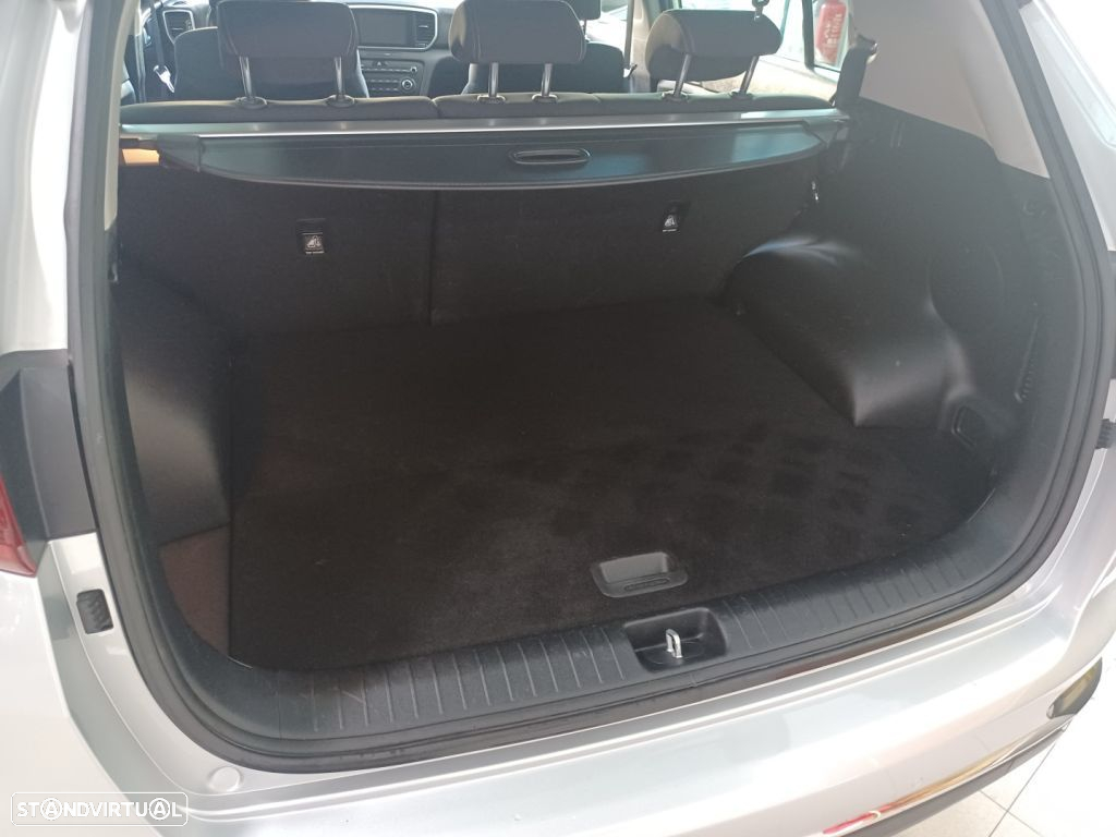 Kia Sportage 1.6 GDI ISG SX - 30