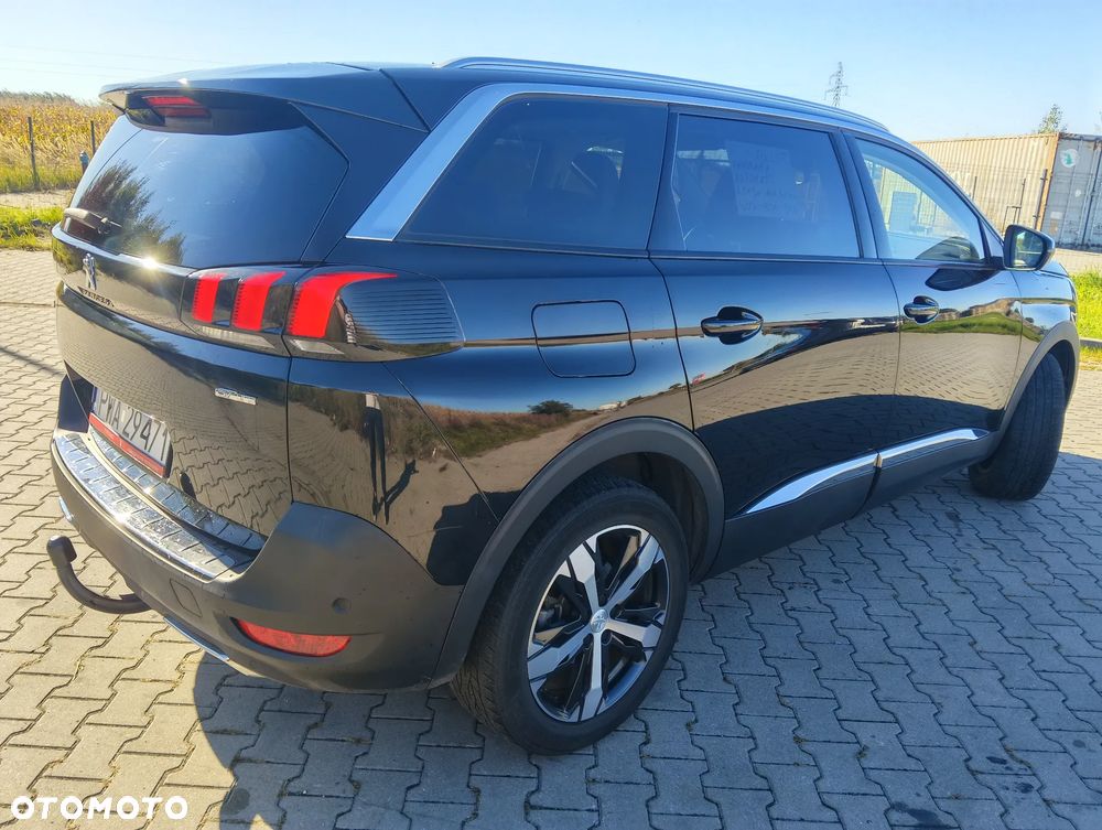 Peugeot 5008 2019 photo 2