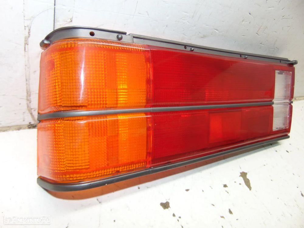 Datsun Nissan blubird vidro farolim - 1