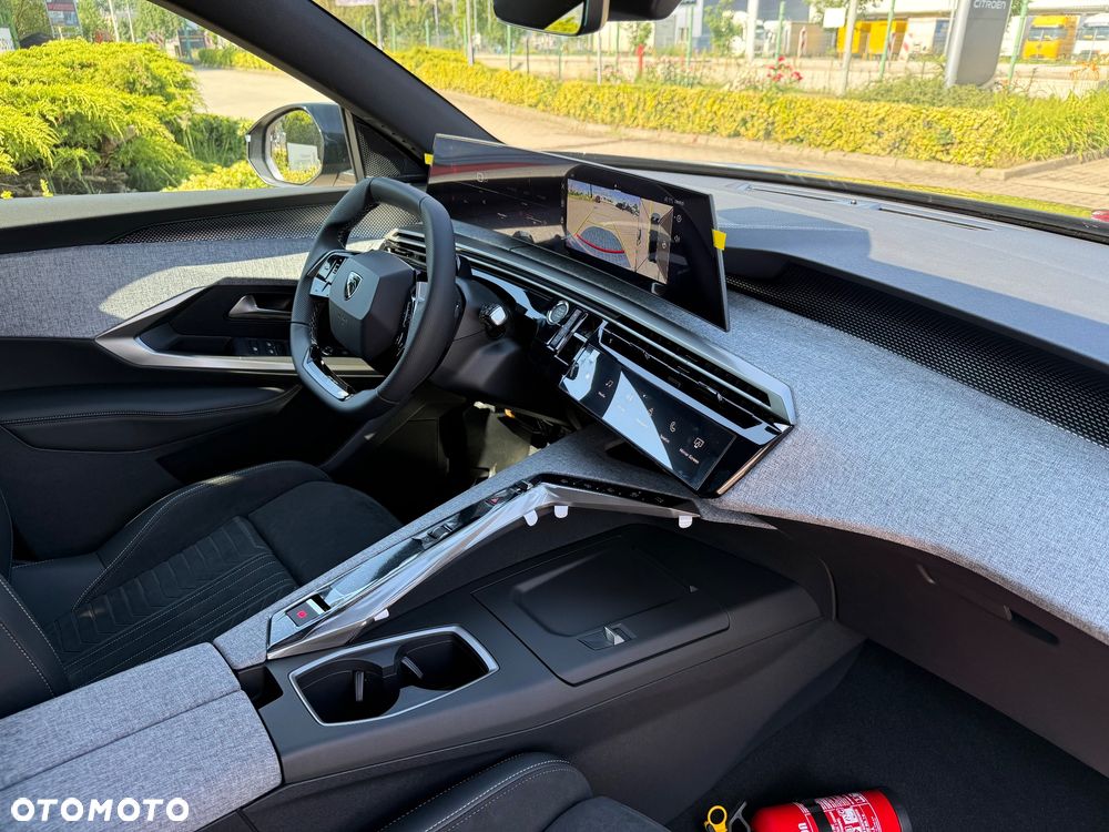 Peugeot 5008 1.2 PureTech mHEV GT Exclusive S&S e-DCS6 - 25