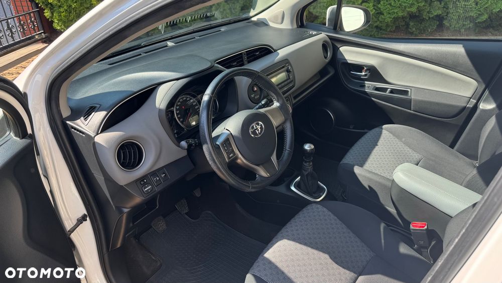 Toyota Yaris 1.4 D-4D Active - 13