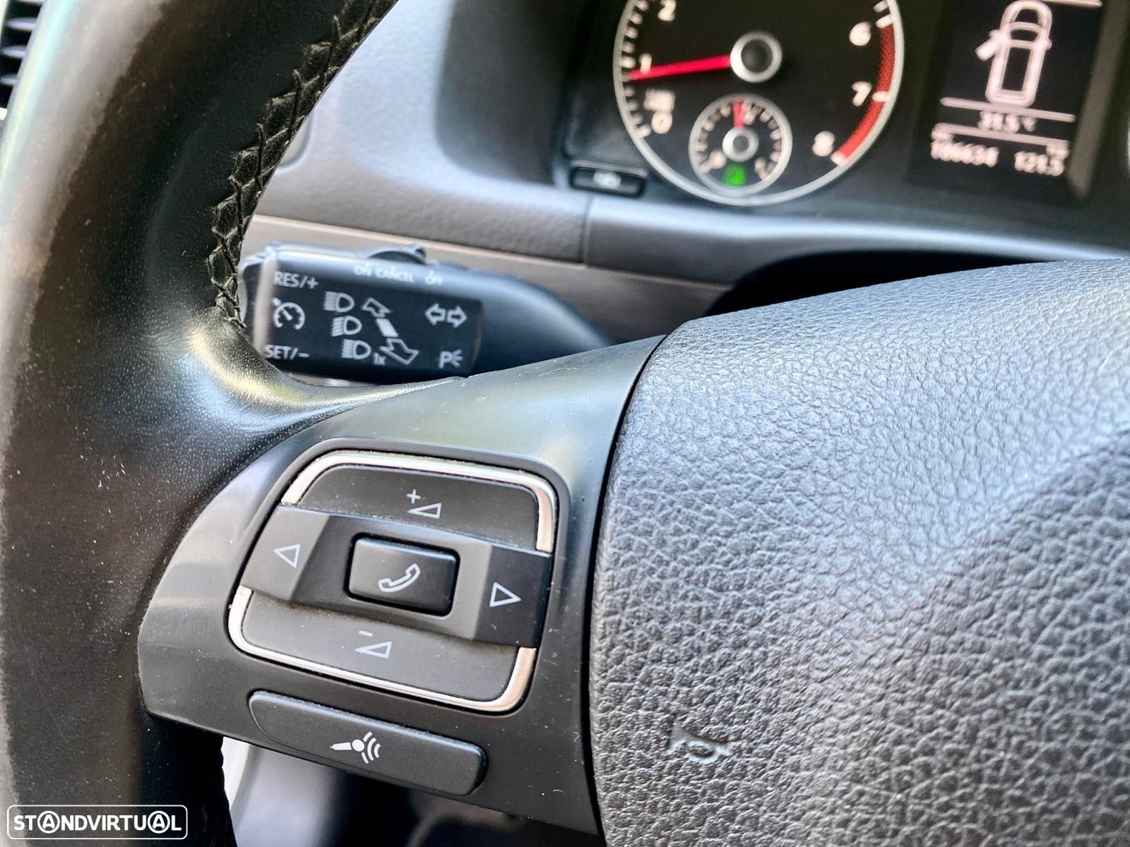VW Touran 1.4 TSI EcoFuel DSG Comfortline - 19