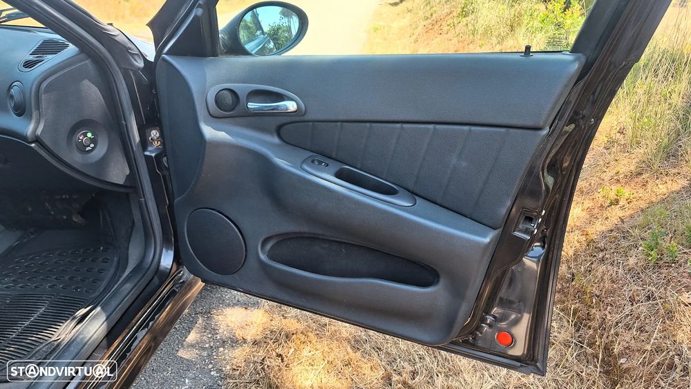 Alfa Romeo 156 Sportwagon 1.8 TS - 11