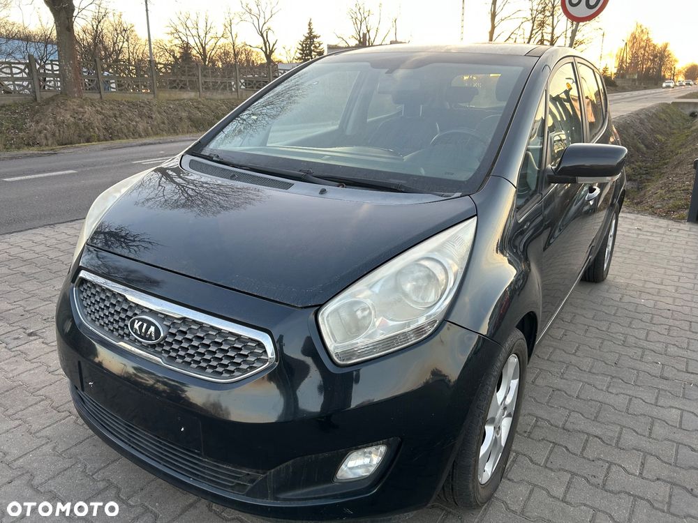 Kia Venga - 17
