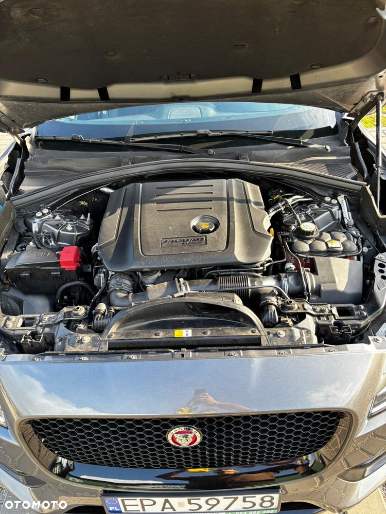 Jaguar F-Pace 2.0 i4D AWD R-Sport - 16