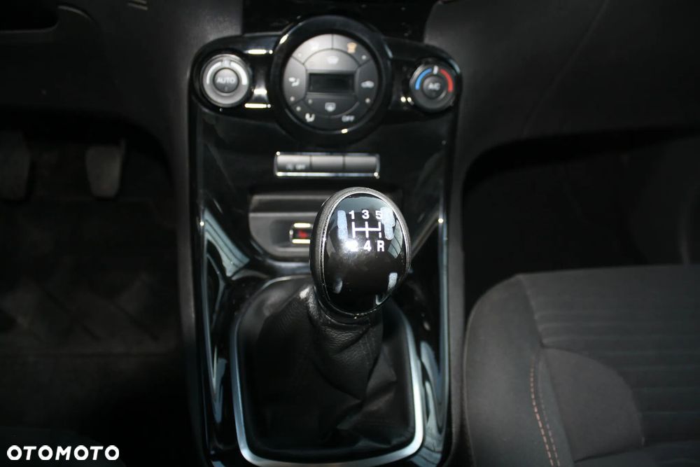 Ford Fiesta 1.0 EcoBoost ST-Line ASS - 19