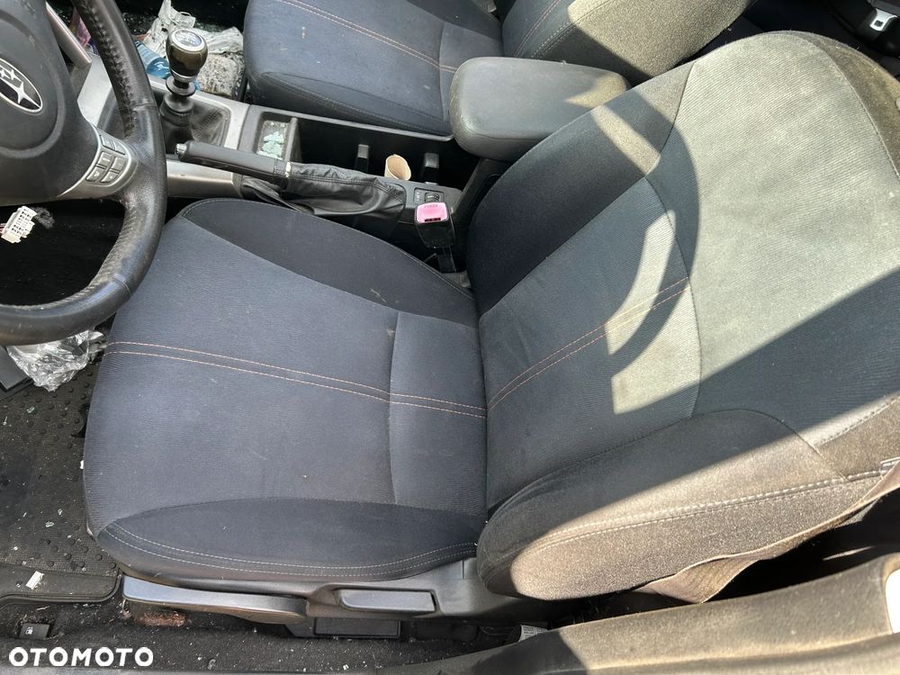 FOTELE KANAPA SUBARU FORESTER III - 2
