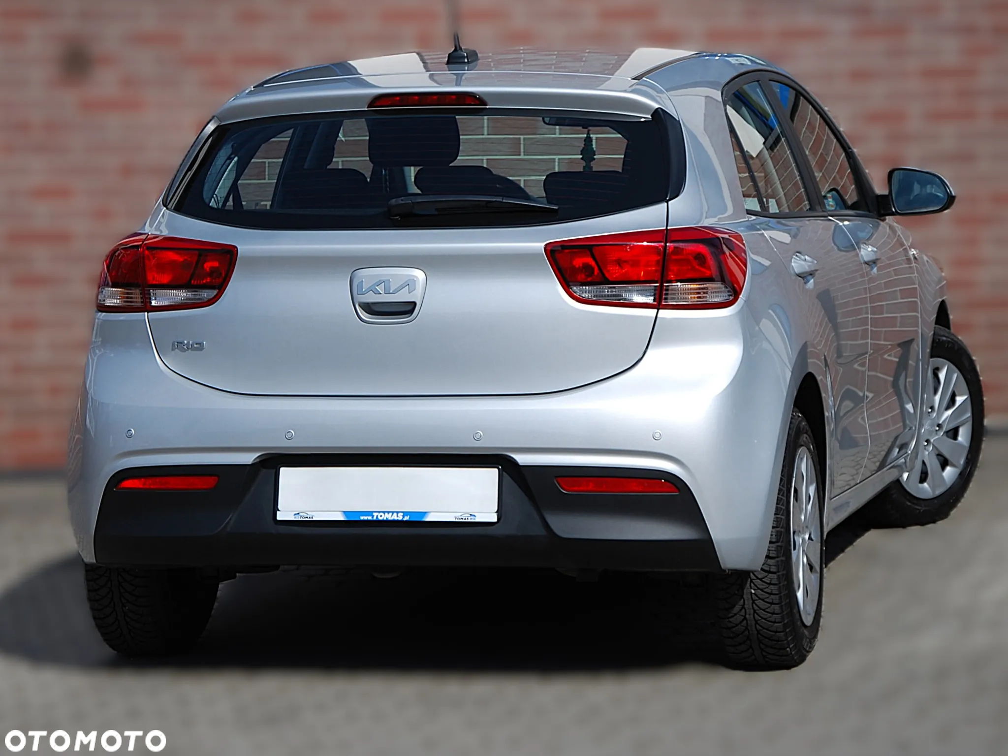 Kia Rio - 11