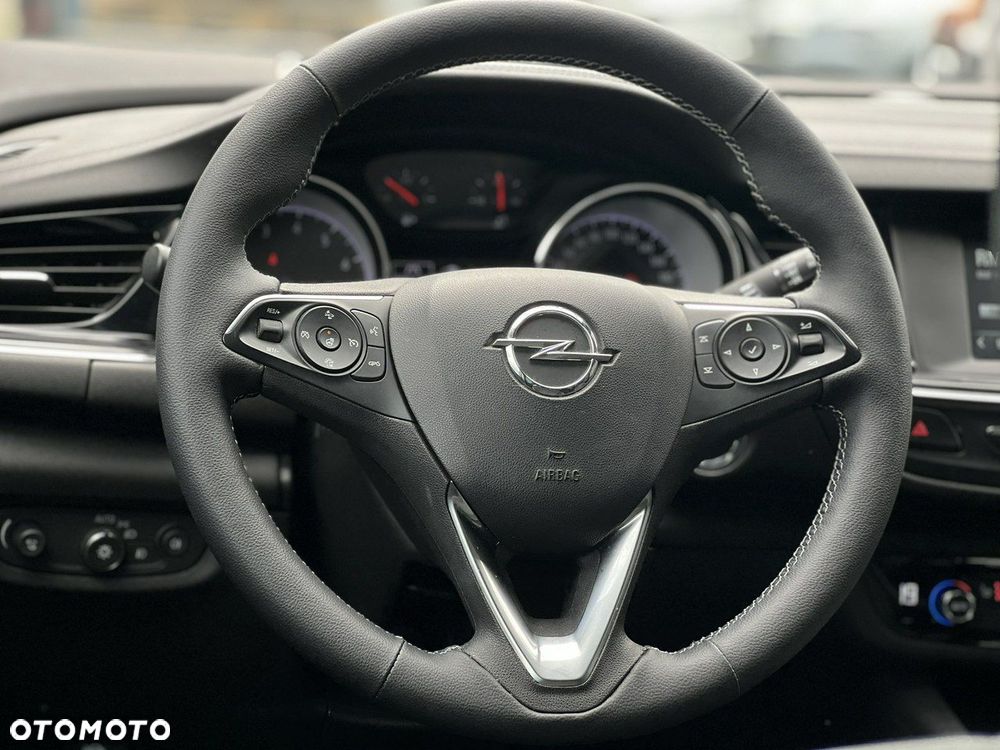 Opel Insignia 1.5 T Elite S&S - 27