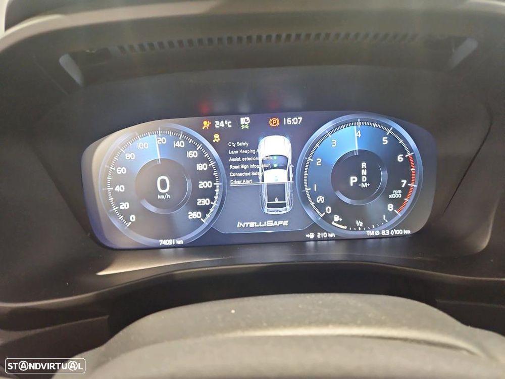 Volvo XC 40 1.5 T3 R-Design Geartronic - 6