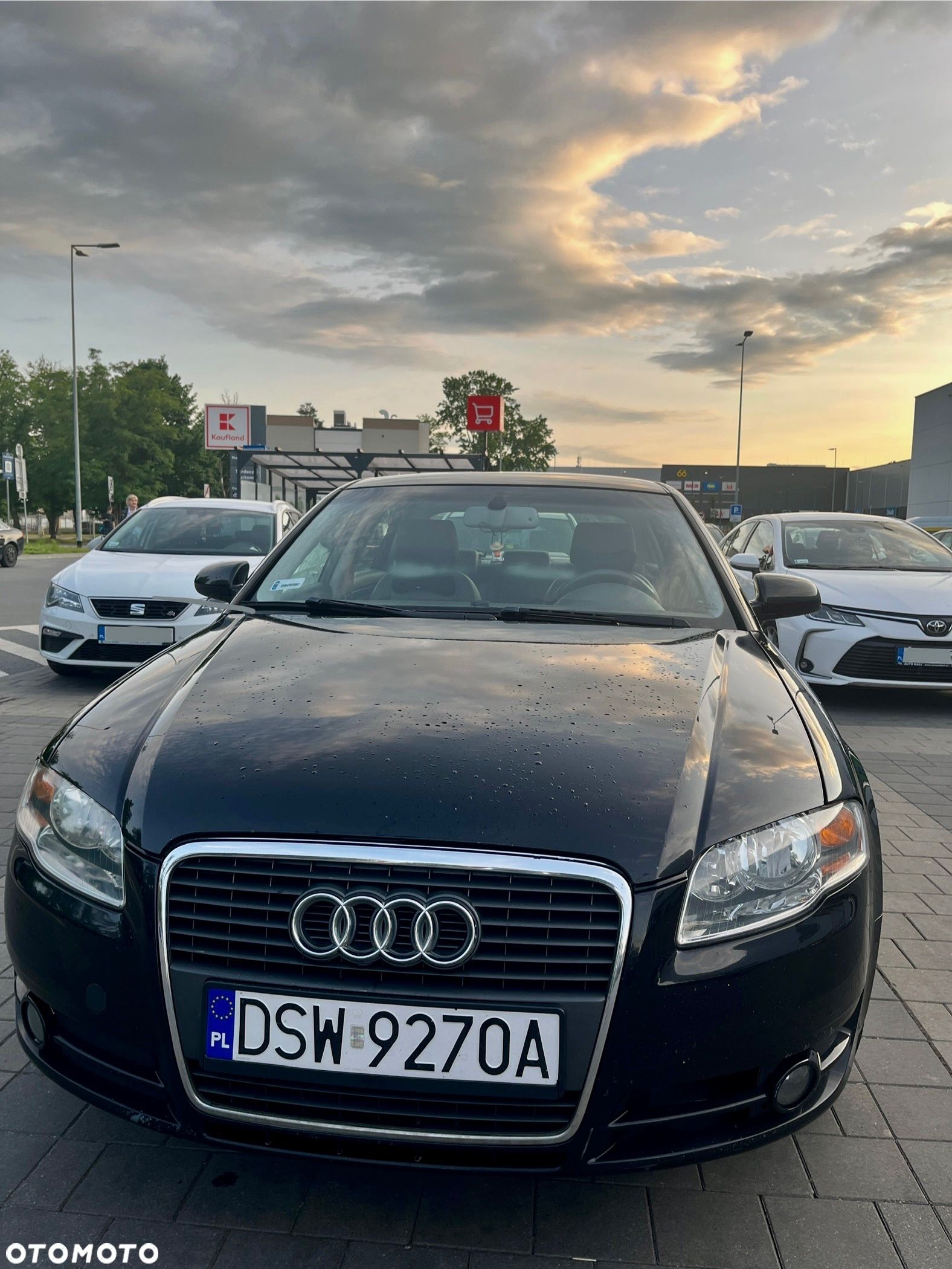 Audi A4 - 1