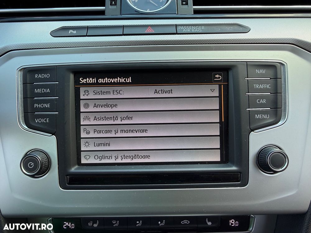 Volkswagen Passat - 23