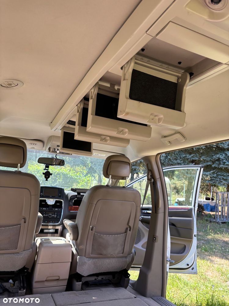 Chrysler Town & Country 3.6 Touring - 13