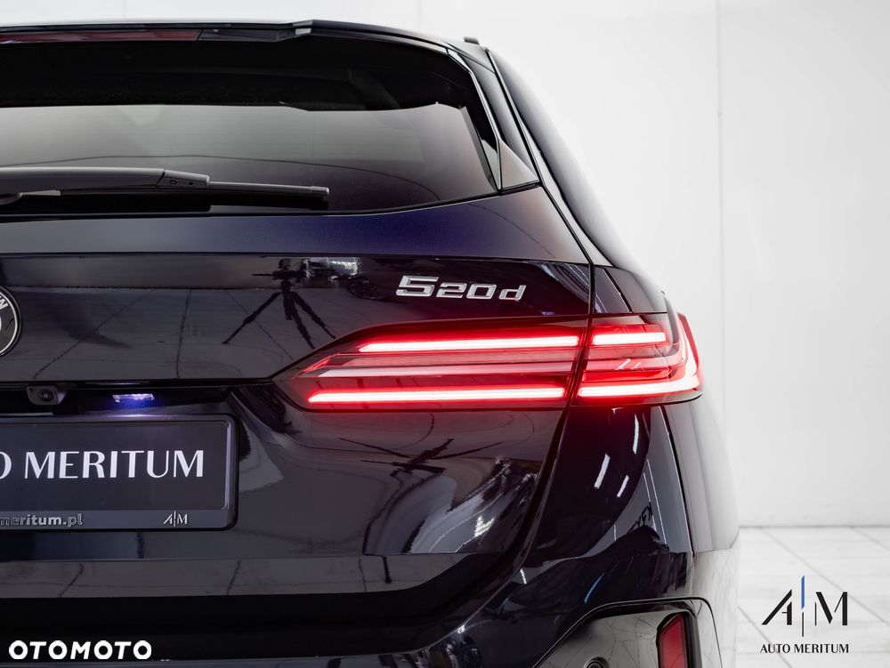 BMW Seria 5 520d xDrive - 12