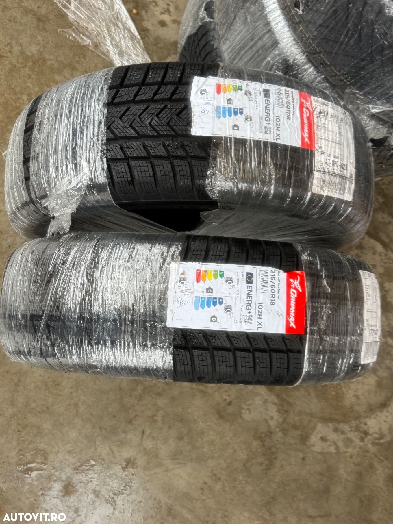 Vând 2 anvelope 215/60/18 gripmax de iarnă noi - 1