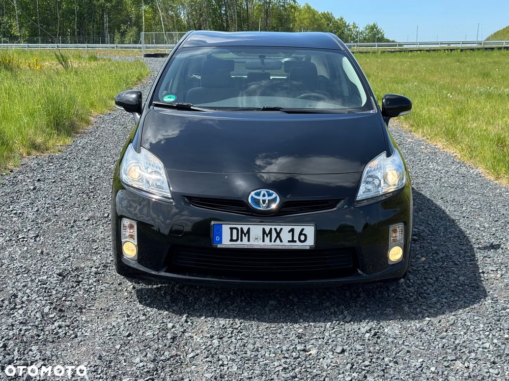 Toyota Prius (Hybrid) Life - 2