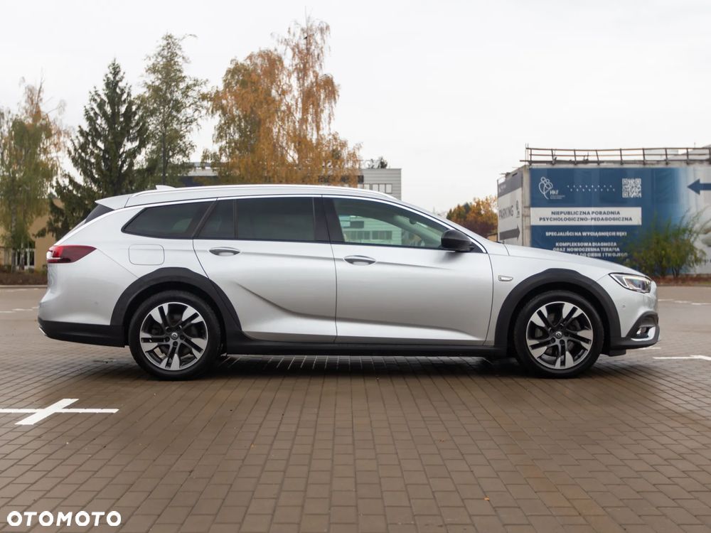 Opel Insignia 2.0 BiTrb D 4x4 Automatik Exclusive - 8
