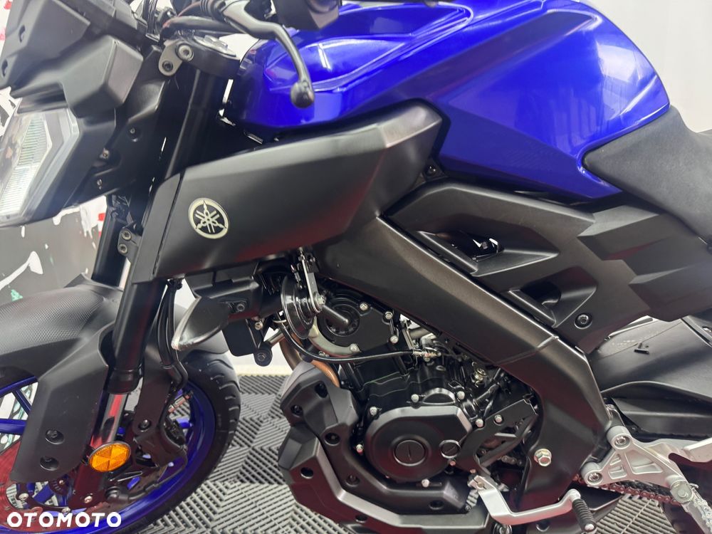 Yamaha MT - 12